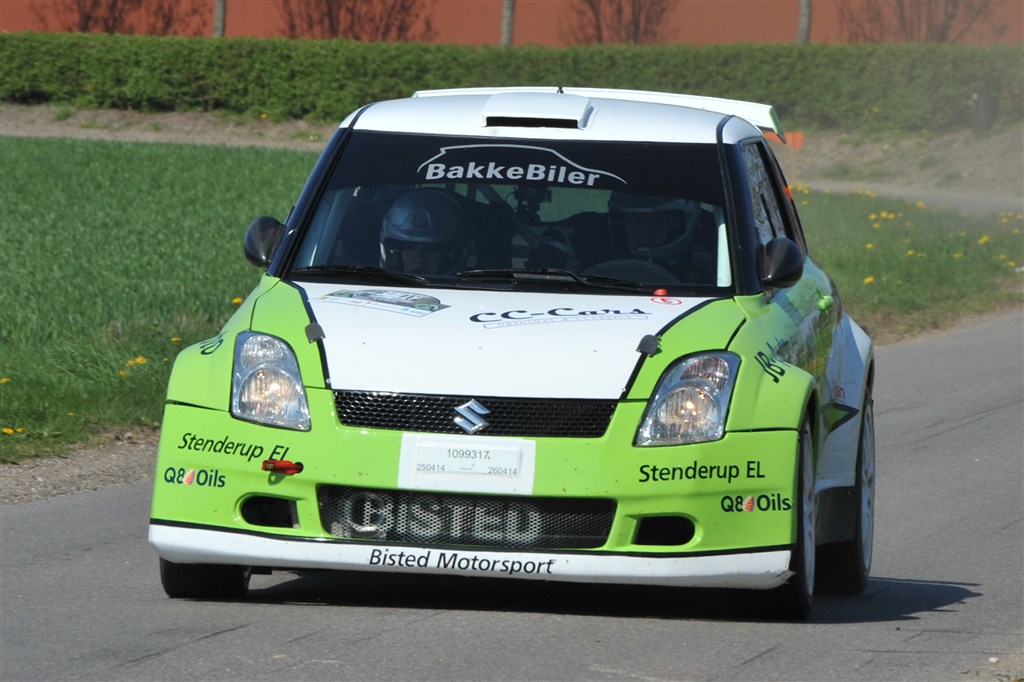 Jesper Bisted tog en sejr i sin klasse i det store rallysprint i Fårvang